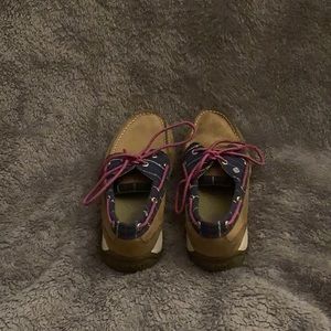 Tan girls size 4 Speery shoes